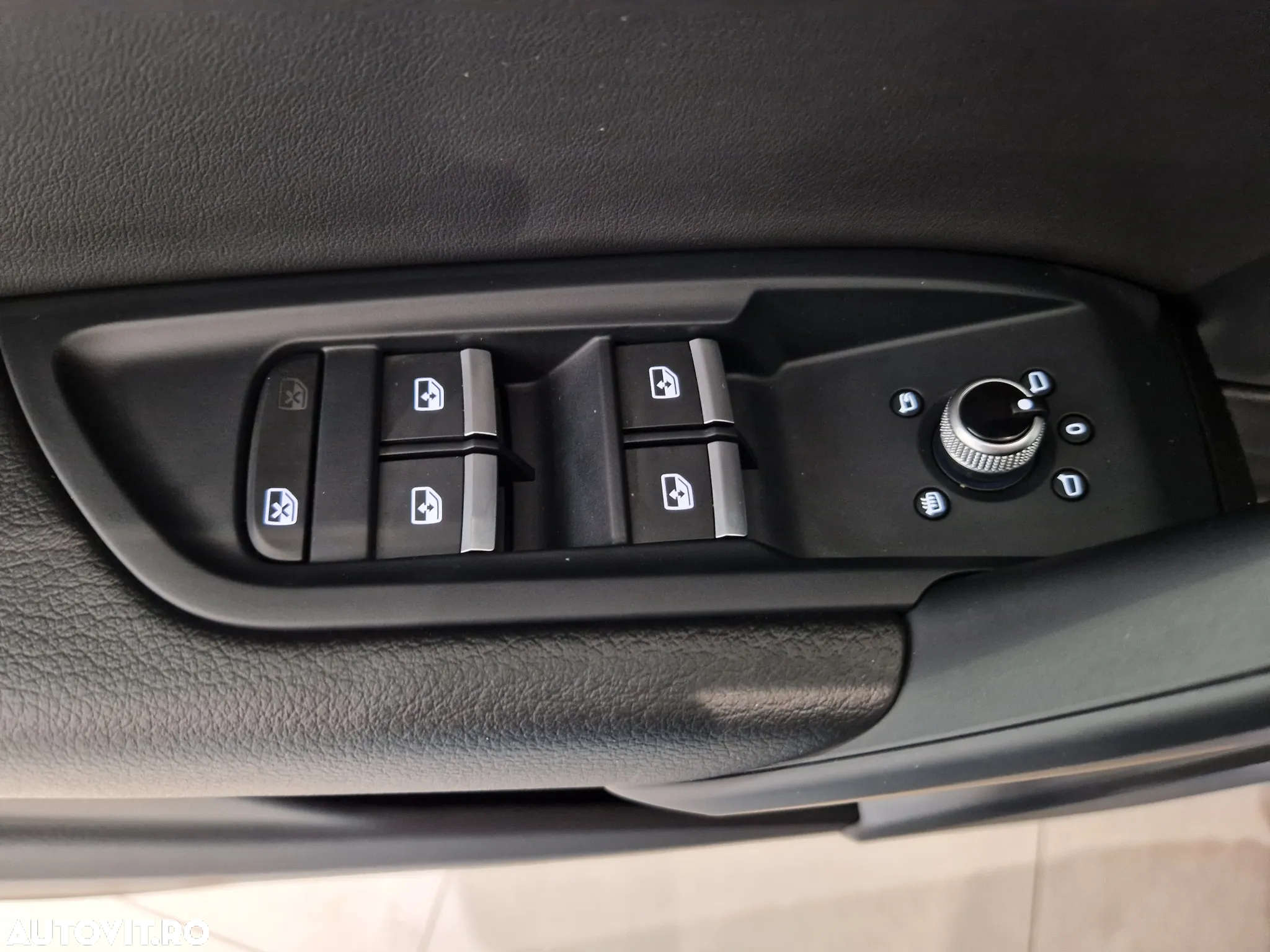 Audi Q5 40 TDI quattro S tronic S line - 16