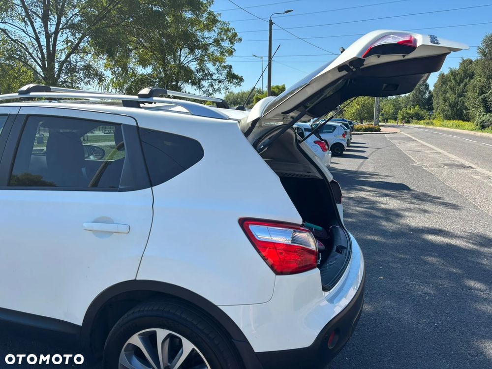 Nissan Qashqai 2.0 dCi Tekna EU5 - 10