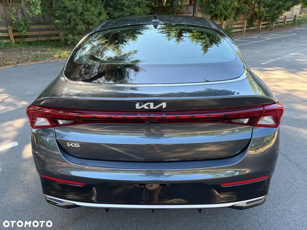 Kia K5 - 6
