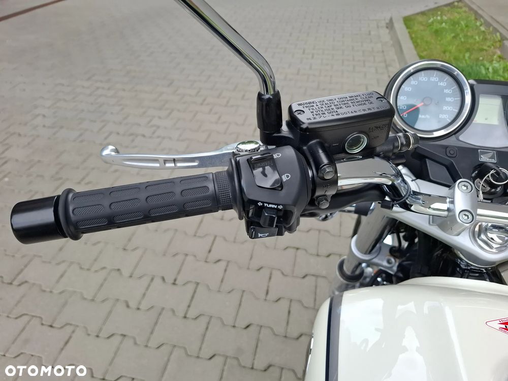 Honda CB - 20