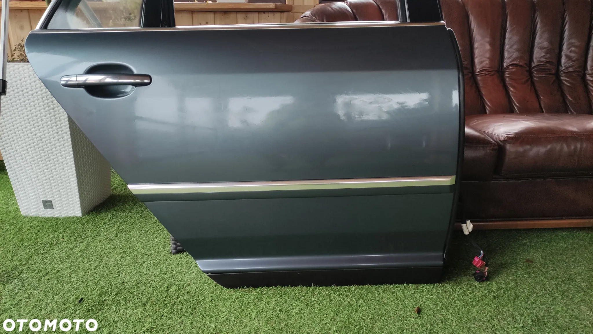 Prawe tylne drzwi VW Phaeton kod: LR7T - 4