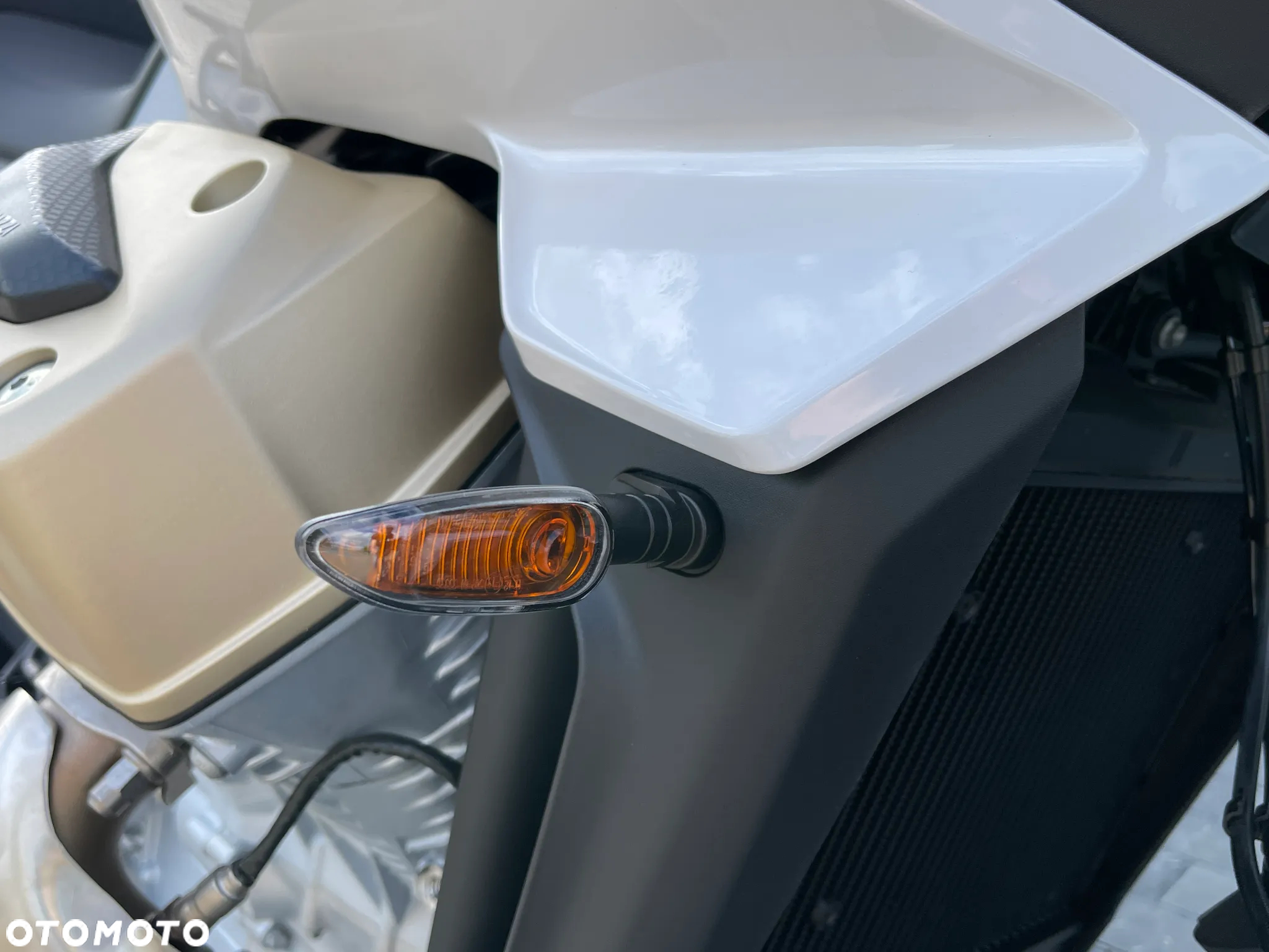 Moto Guzzi V100 Mandello - 23
