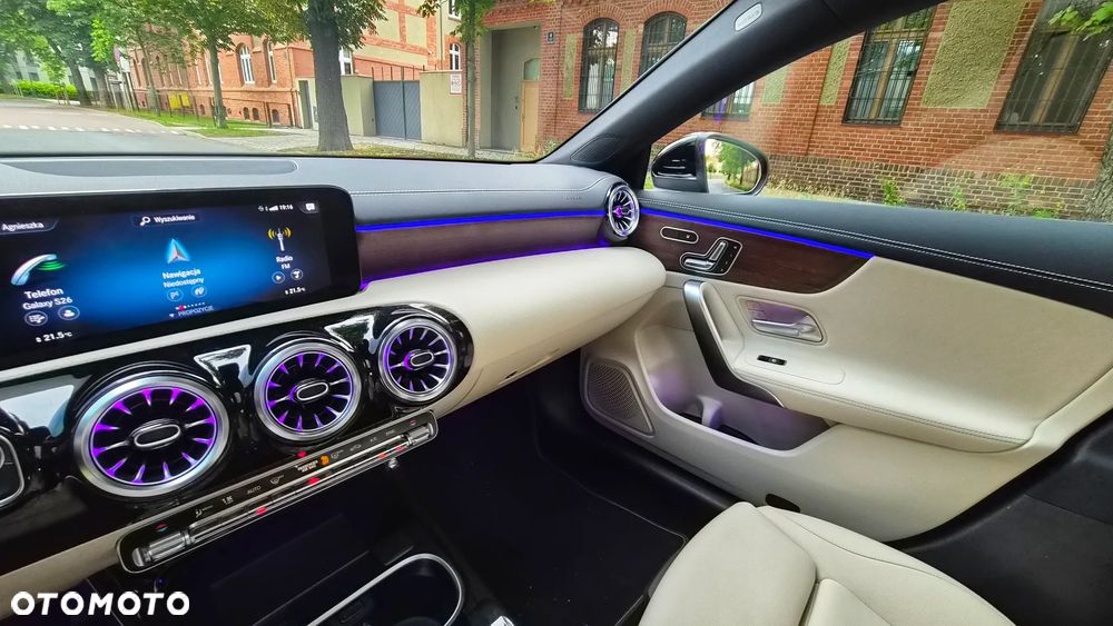 Mercedes-Benz CLA 250 4-Matic 7G-DCT - 29