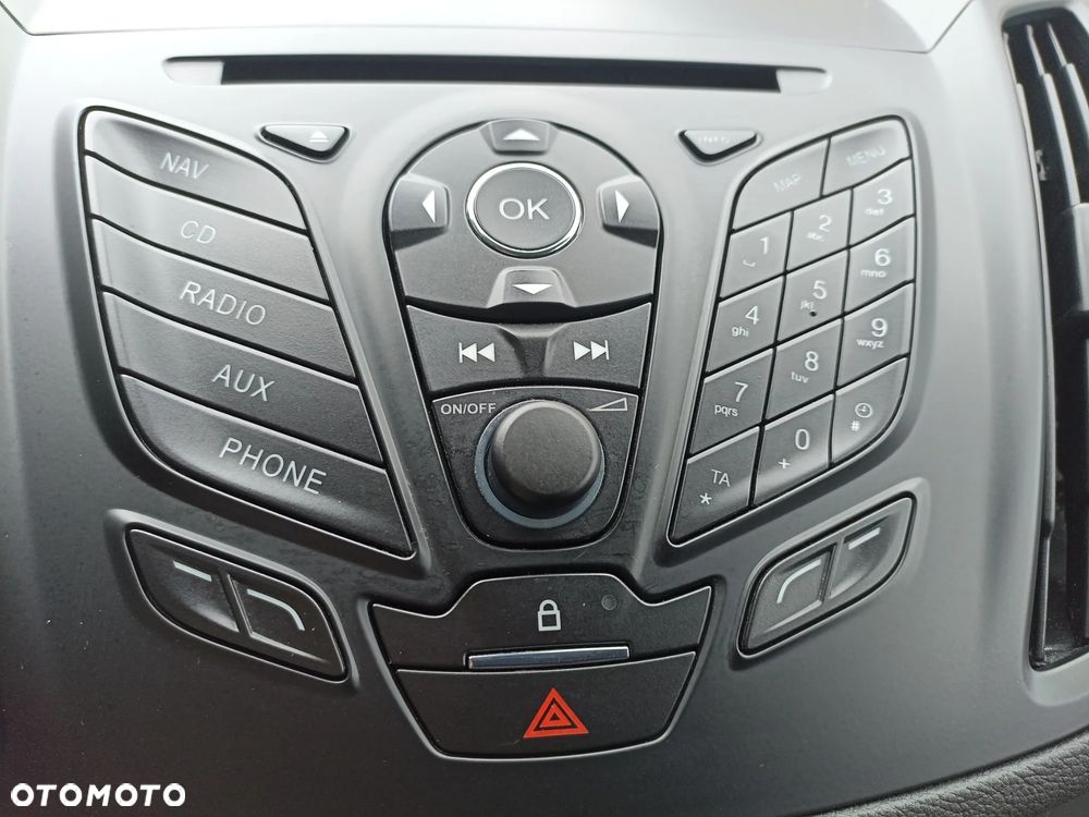 Ford Kuga 2.0 TDCi 2x4 Titanium - 27