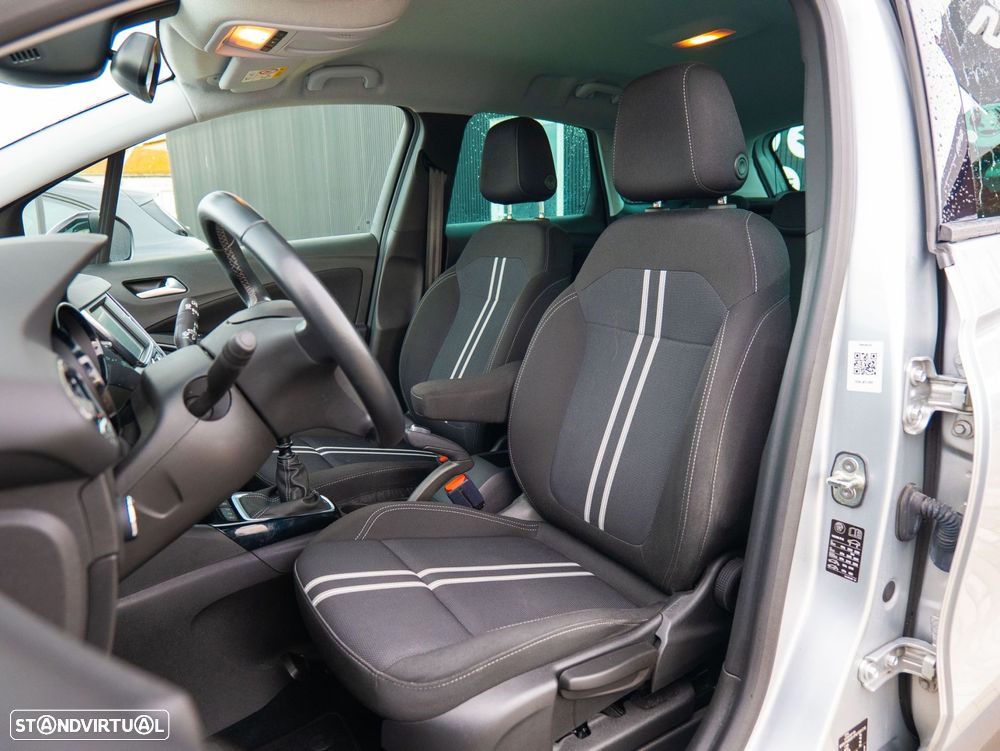 Opel Crossland 1.2 T Design & Tech - 9