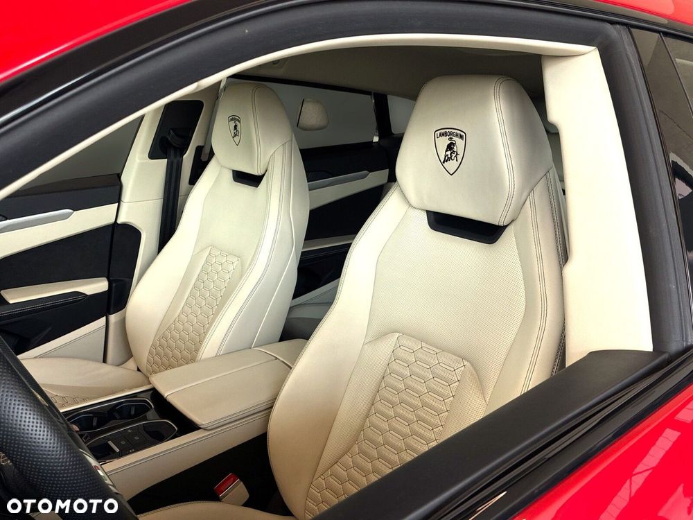 Lamborghini Urus - 9