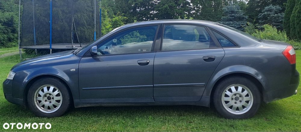 Audi A4 Avant - 4