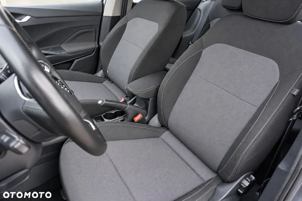 Skoda Fabia 1.0 Ambition - 26