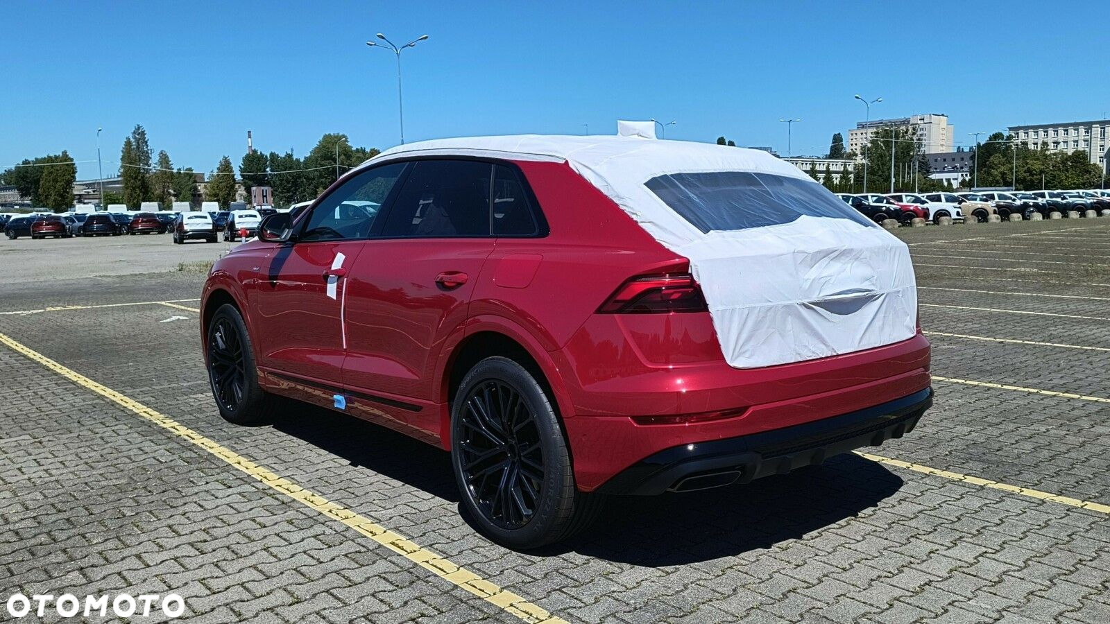 Audi Q8 - 8