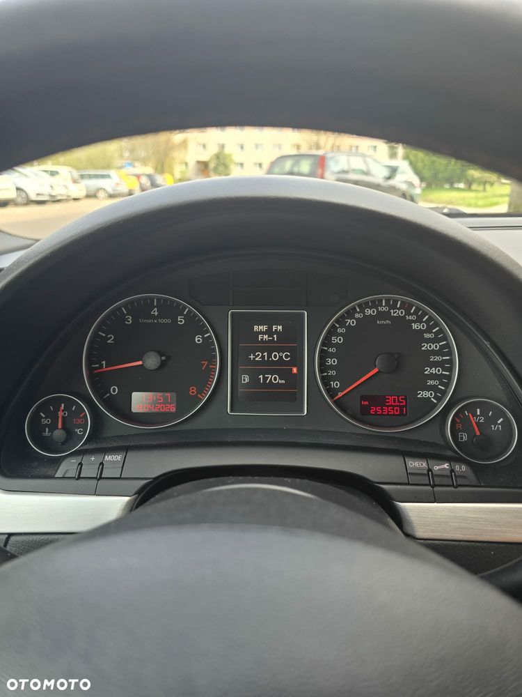 Audi A4 Avant - 9