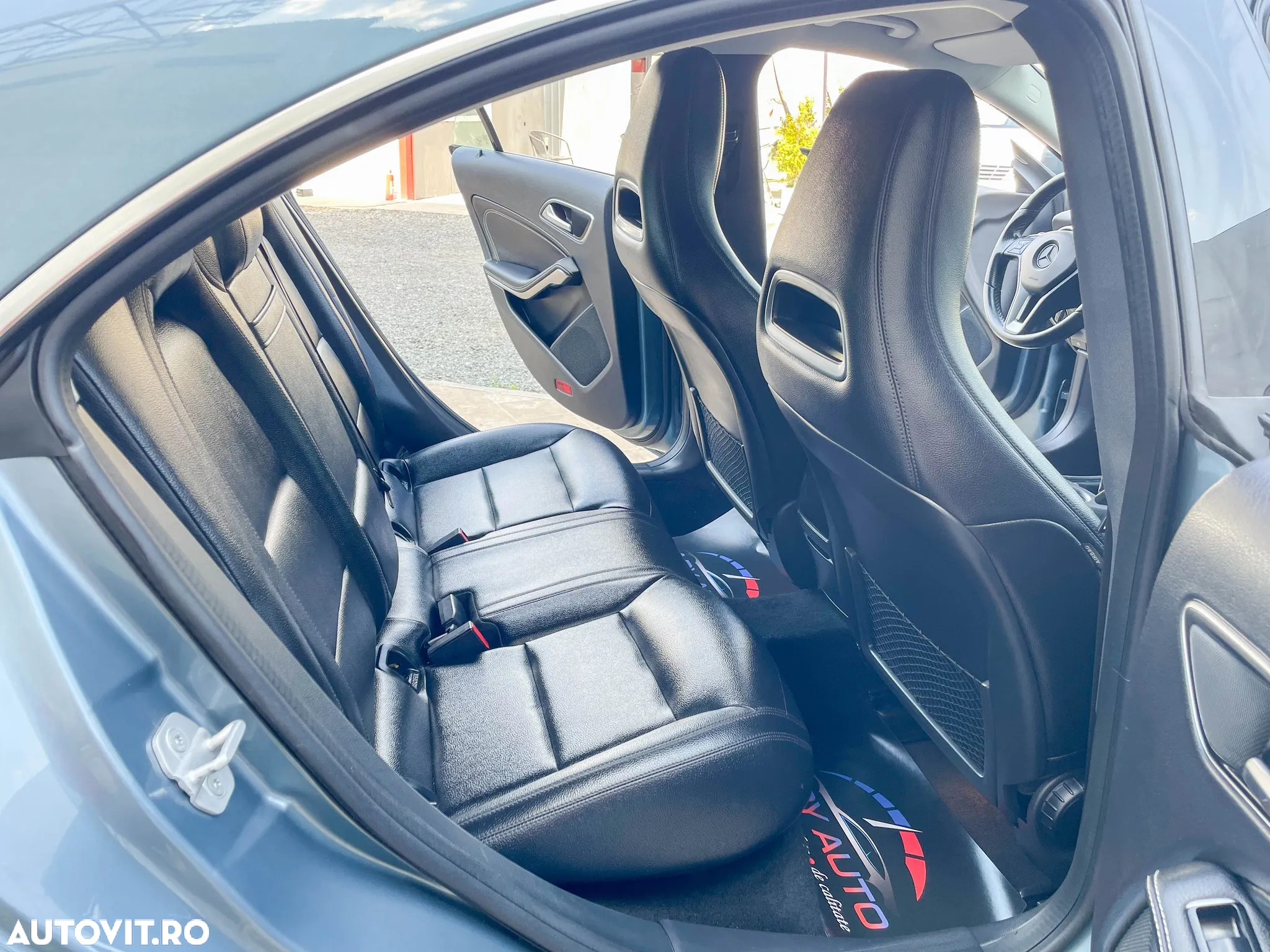 Mercedes-Benz CLA 200 CDI Urban - 9