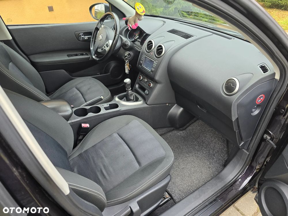 Nissan Qashqai+2 - 10