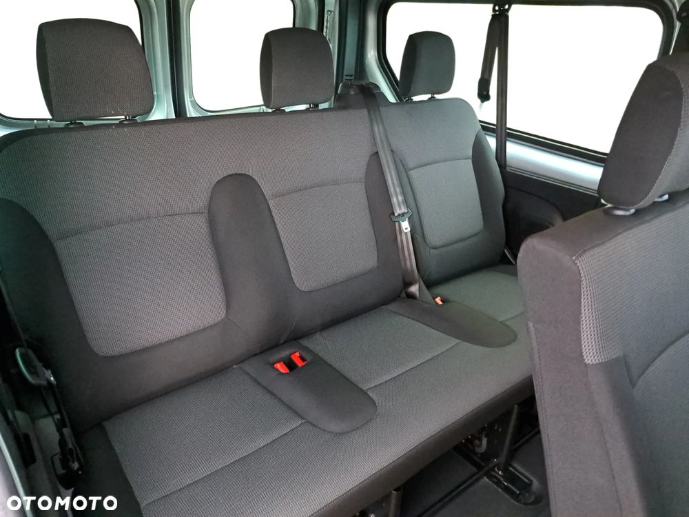 Renault Trafic - 26
