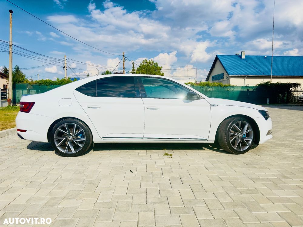 Skoda Superb 2.0 TDI DSG 4X4 Sportline - 2