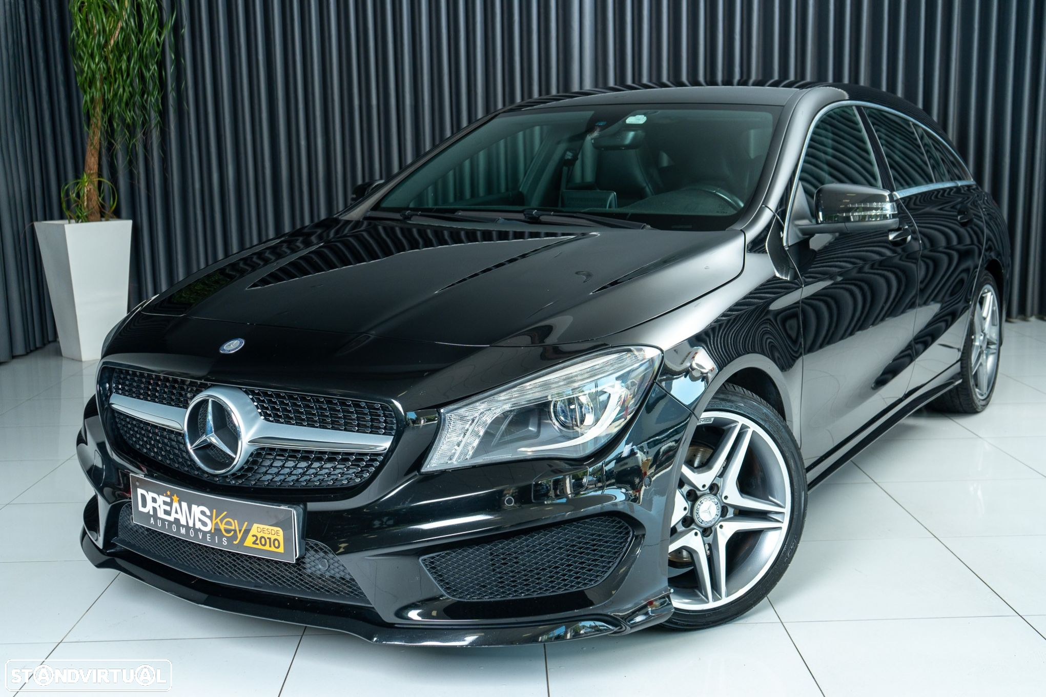 Mercedes-Benz CLA 180 d Shooting Brake AMG Line - 17