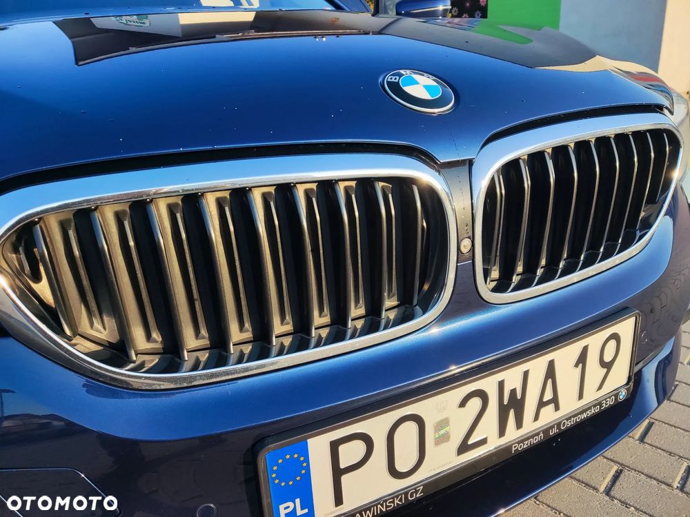 BMW Seria 5 520d xDrive Sport Line sport - 19