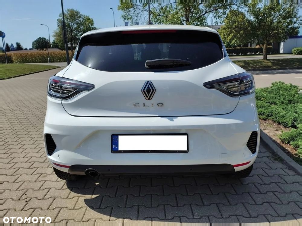 Renault Clio - 7