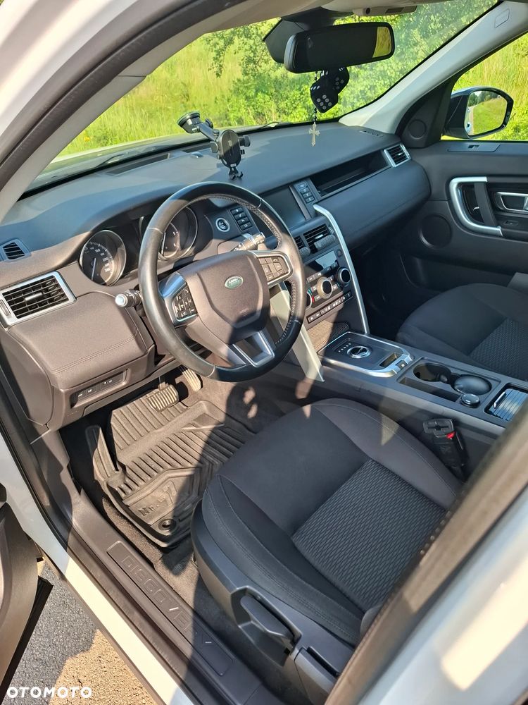 Land Rover Discovery Sport 2.0 TD4 SE - 6