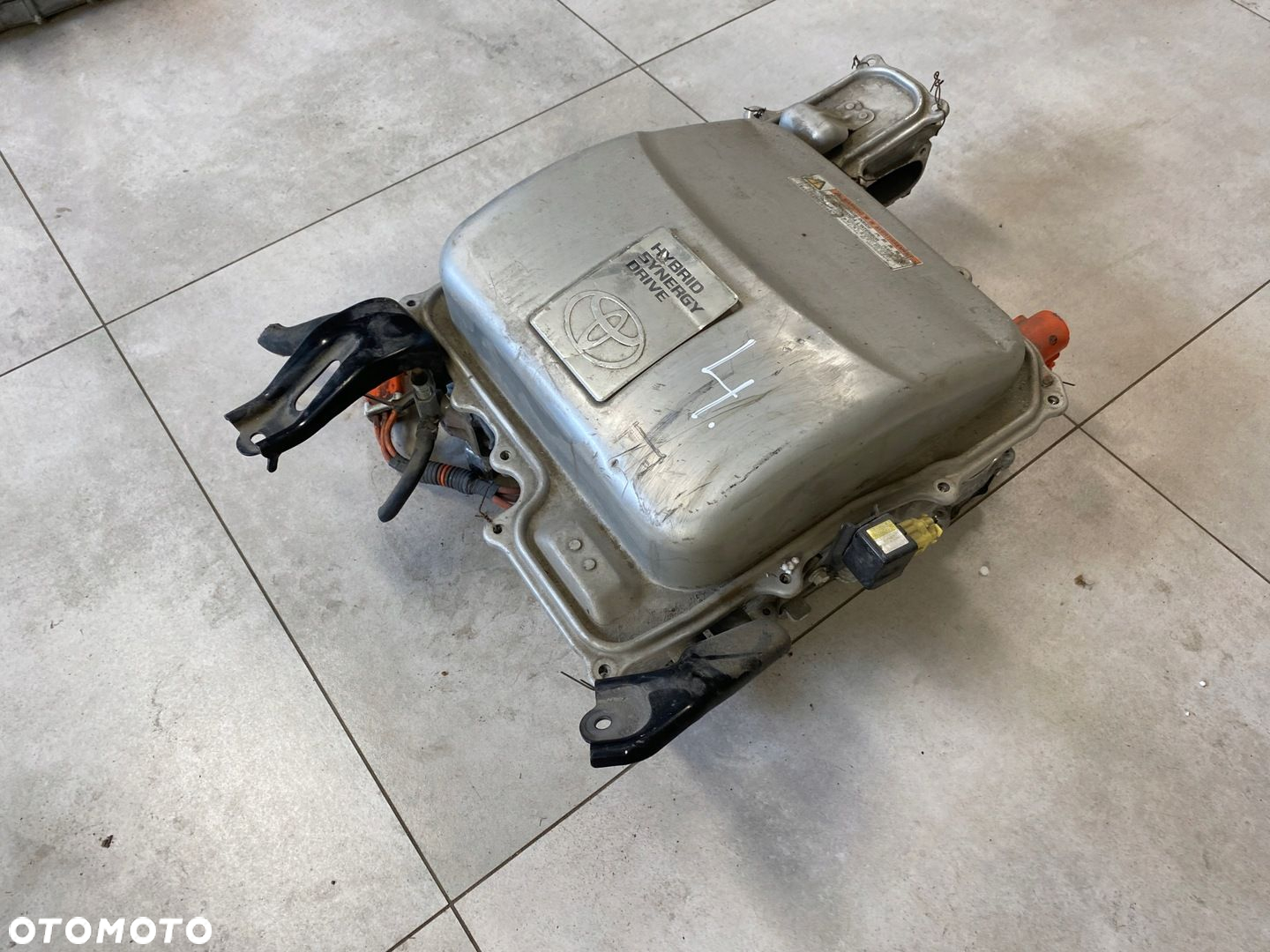 TOYOTA PRIUS II PRZETWORNICA INWERTER G9200-47111 - 10