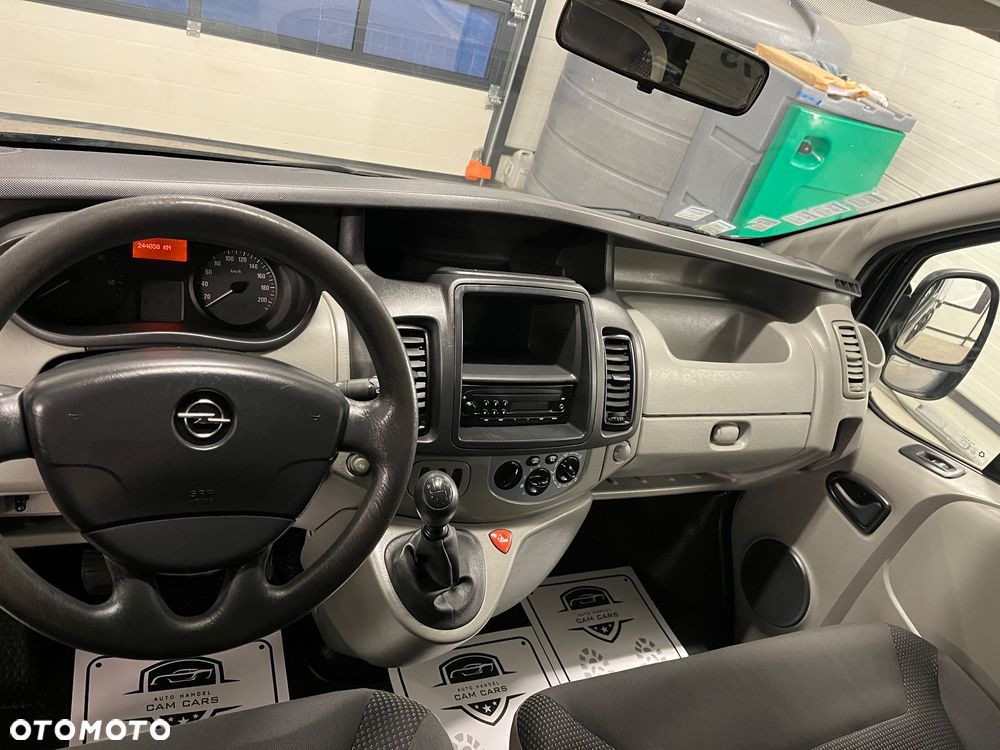 Opel Vivaro - 15