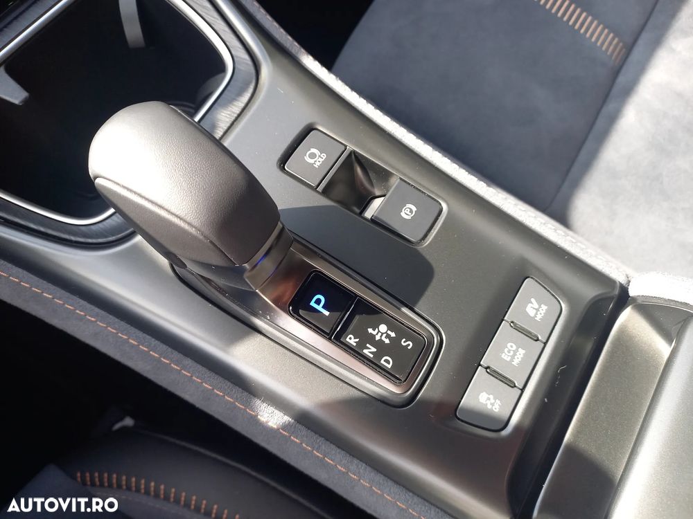 Lexus LBX 1.5 HEV 4x2 CVT Cool - 27