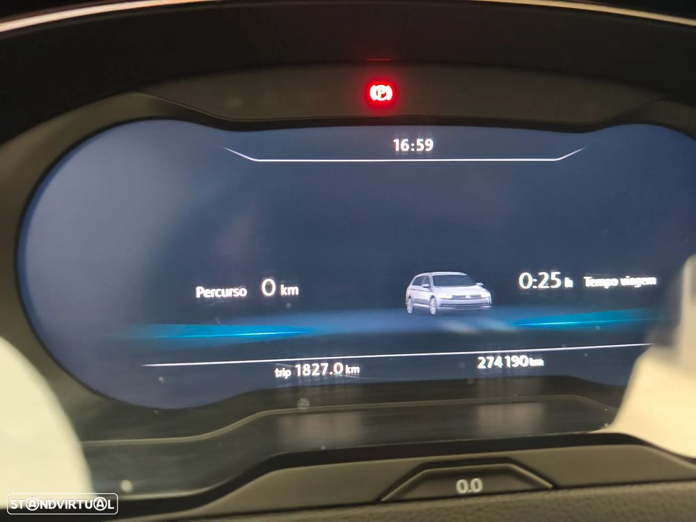 VW Passat Variant 2.0 TDI Highline DSG 4Motion - 39