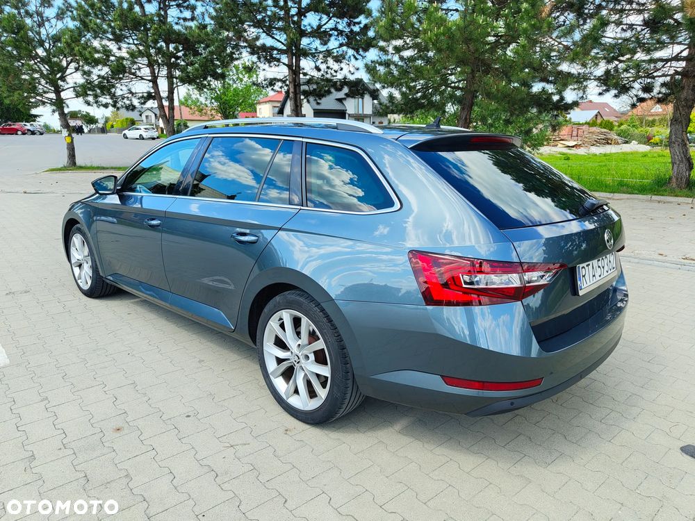 Skoda Superb 2.0 TDI DSG Style - 4