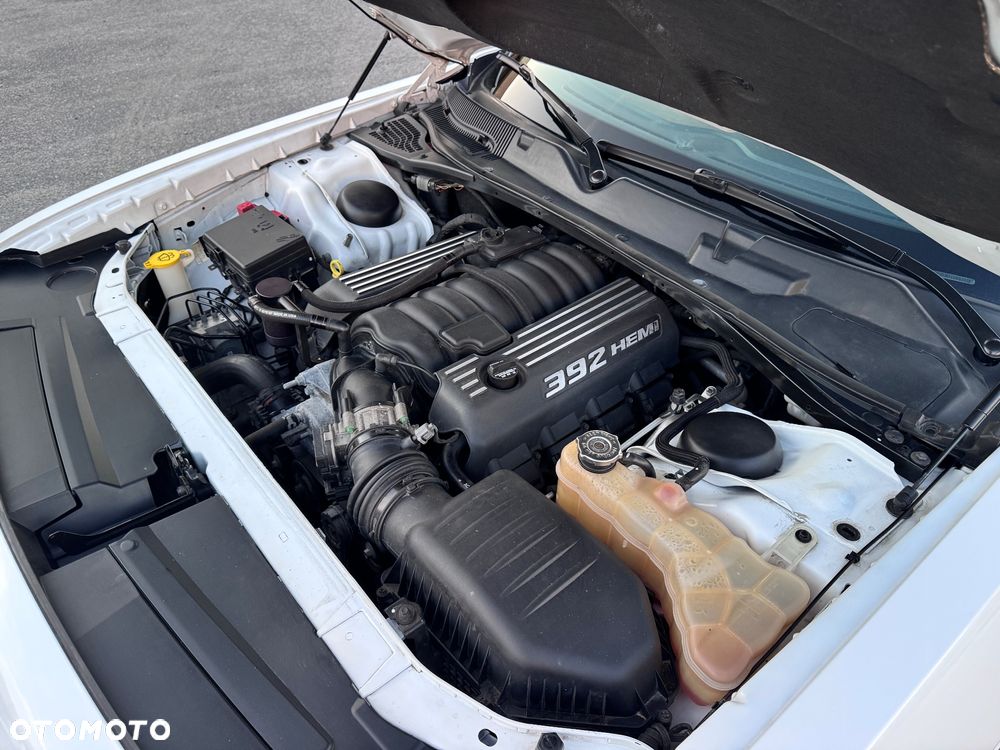 Dodge Challenger - 27