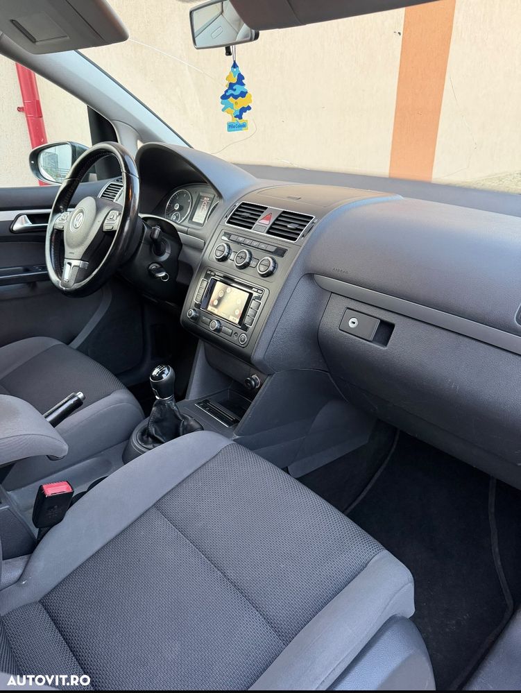 Volkswagen Touran 1.6 TDI DPF Trendline - 14
