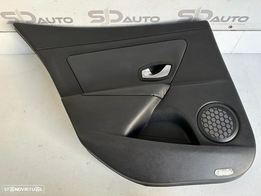 Farda / Quartela Frente / Trás Direita / Esquerda - Renault Megane III - 8