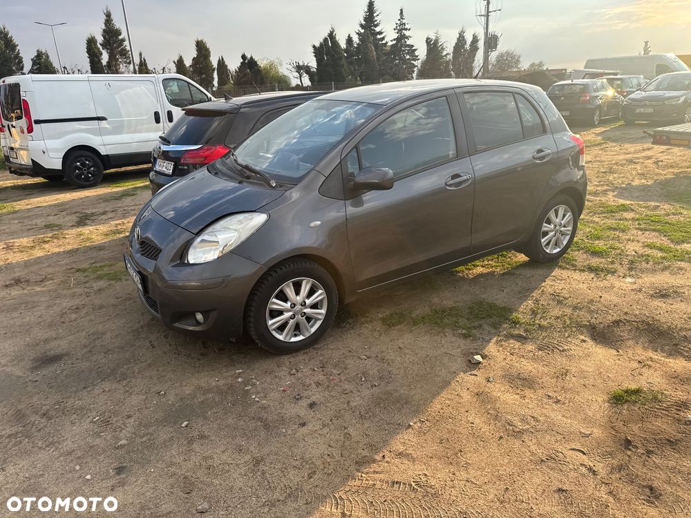 Toyota Yaris 1.4 D-4D Prestige - 18