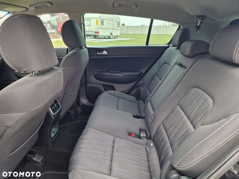 Kia Sportage 1.7 CRDI 2WD ISG Dream-Team Edition - 13