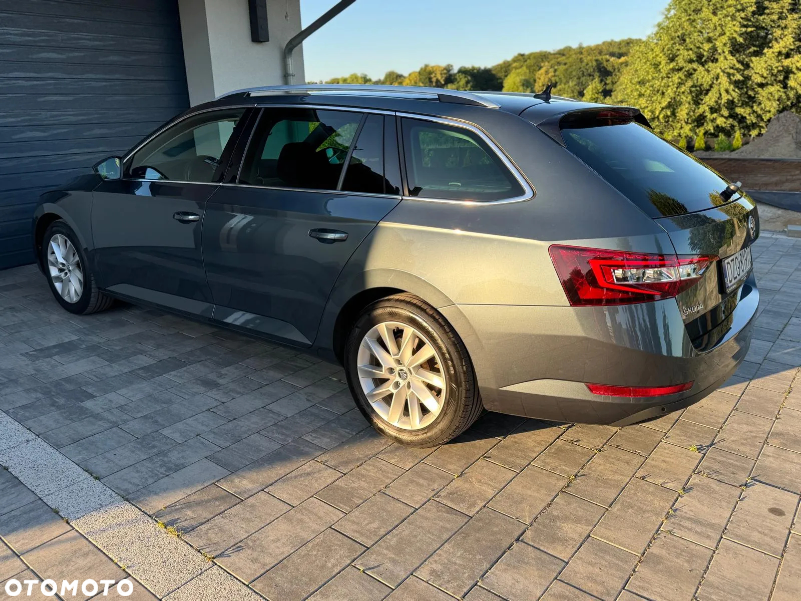 Skoda Superb 2.0 TDI Style - 13