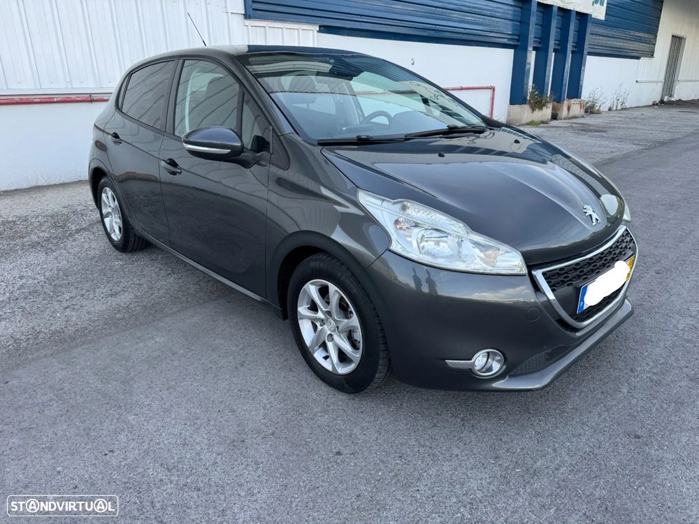 Peugeot 208 1.4 HDi - 1