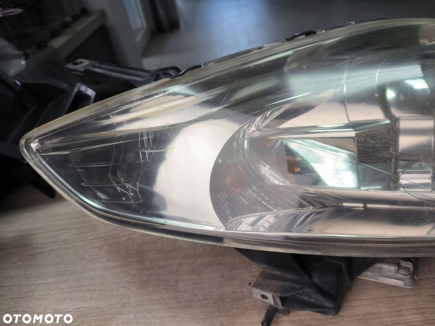 Lampa prawa przednia xenon Mazda 5 I P5117R - 4