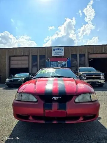 Ford Mustang - 30