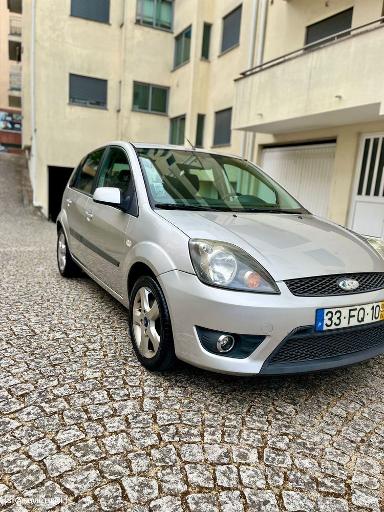 Ford Fiesta - 3