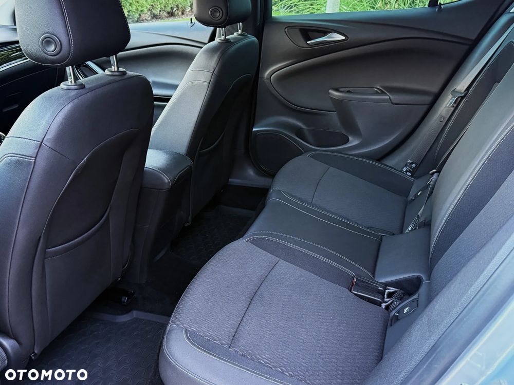 Opel Astra 1.4 Turbo Innovation - 9
