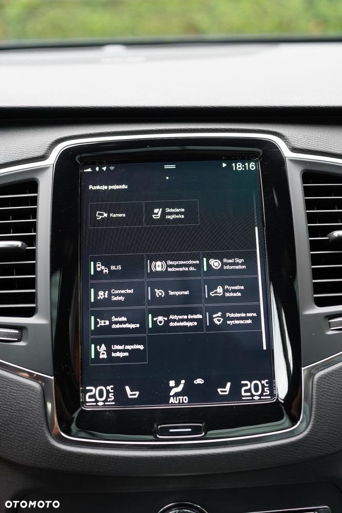 Volvo XC 90 - 21