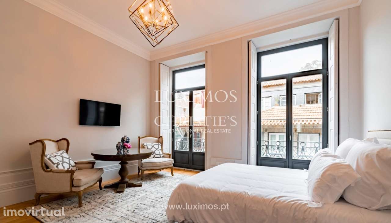 Estúdio mobilado para arrendar no Centro do Porto - Grande imagem: 2/10