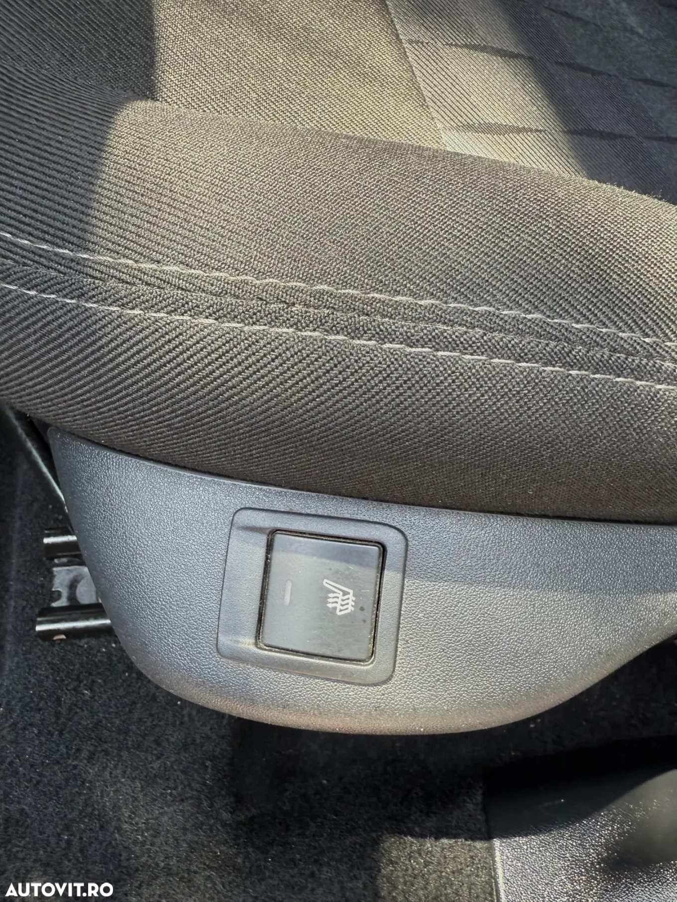 Citroën C-Elysée 1.2 PureTech BVM Shine - 22
