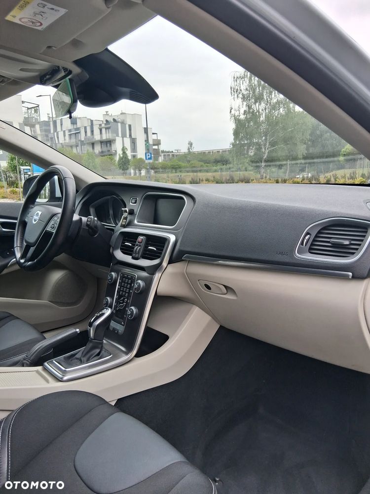 Volvo V40 - 19