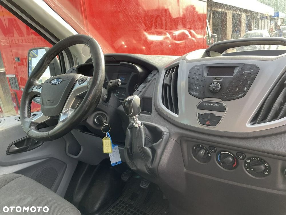 Ford Transit - 27