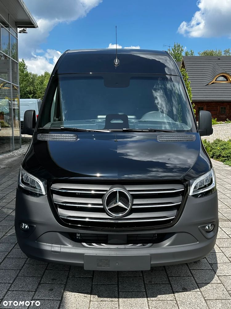 Mercedes-Benz Sprinter - 4
