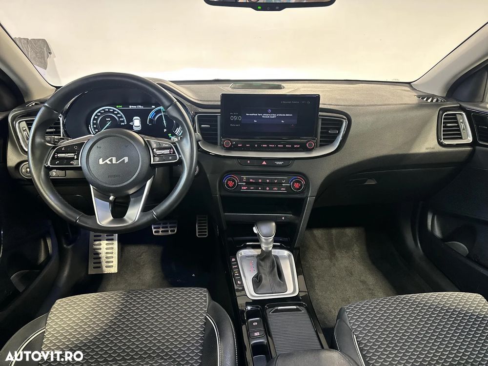 Kia XCeed - 9