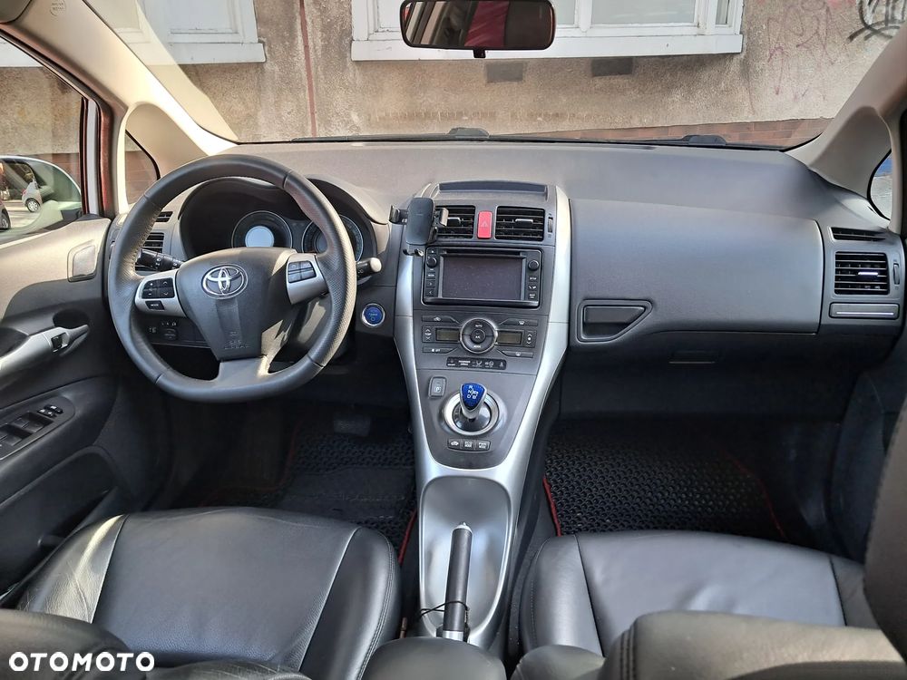 Toyota Auris 1.8 HSD Prestige NAVI - 10