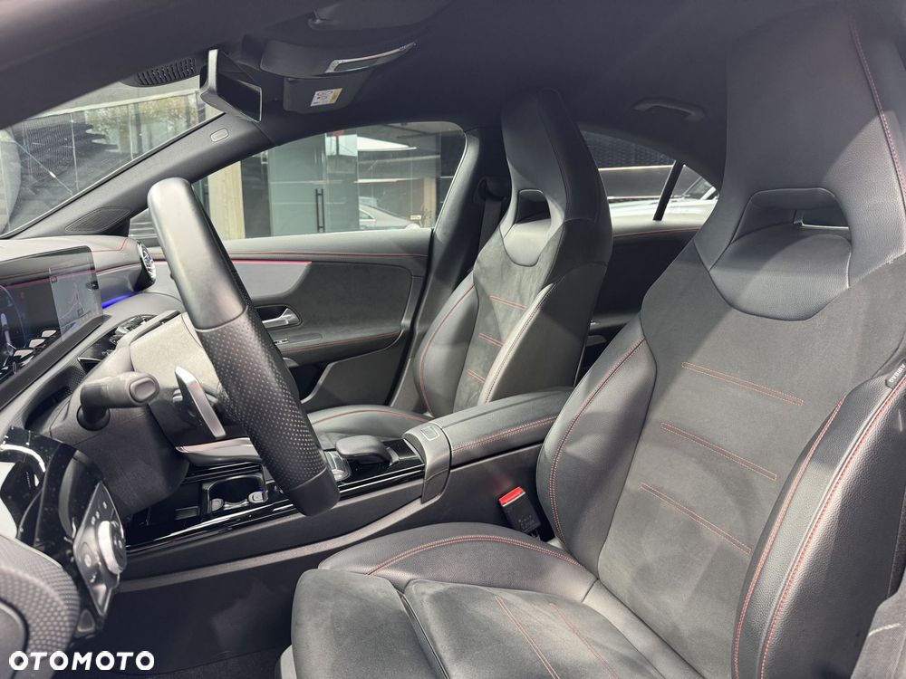Mercedes-Benz CLA 200 AMG Line 7G-DCT - 12
