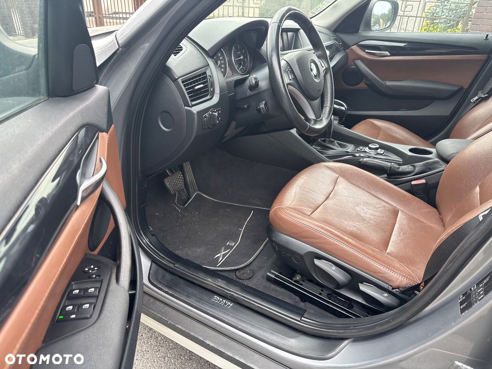 BMW X1 xDrive18d Sport Line - 12
