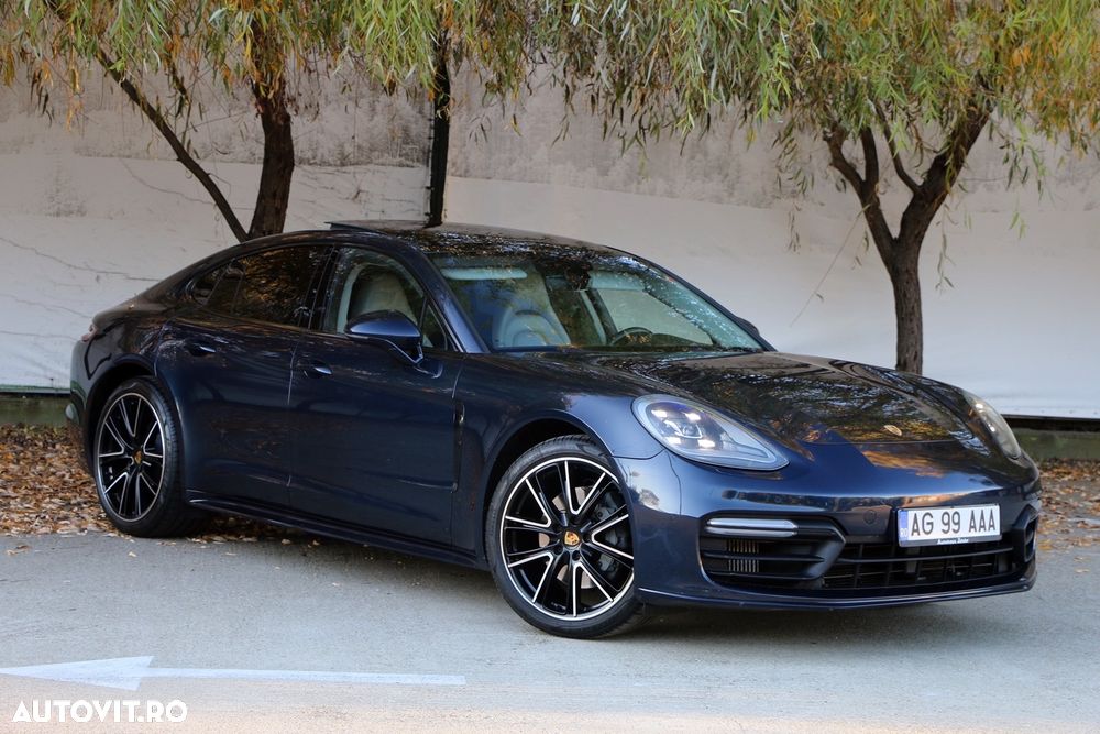 Porsche Panamera - 8