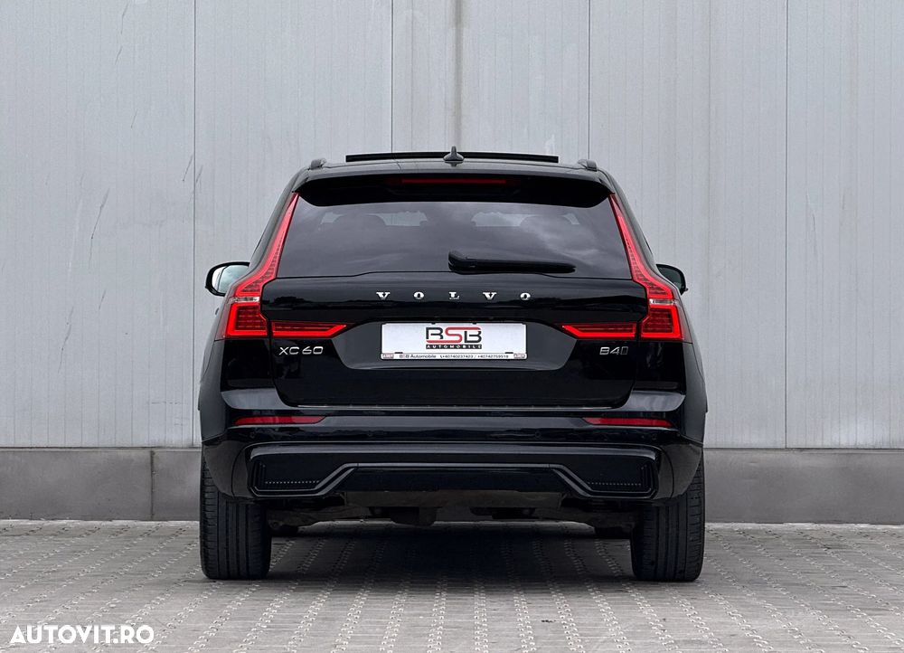 Volvo XC 60 B4 D AWD Plus Dark - 6